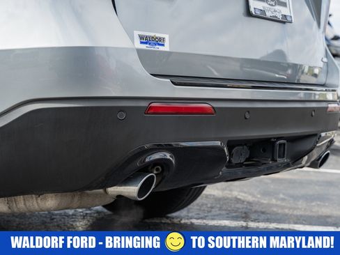 Used 2023 Ford Explorer ST-Line w/ Class IV Trailer Tow Package image 7