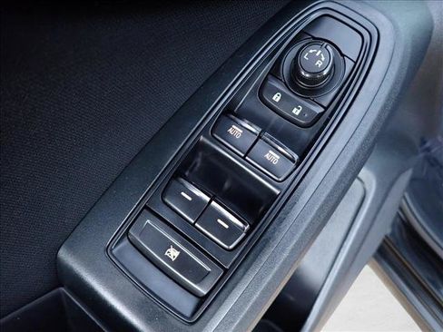 Used 2019 Subaru Impreza 2.0i AWD/4WD image 12