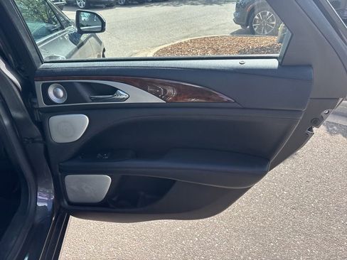 Used 2017 Lincoln MKZ Reserve w/ Luxury Package AWD/4WD image 21