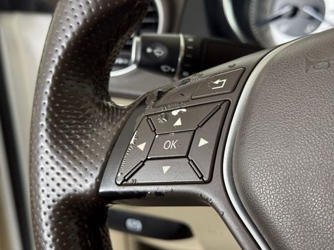 Used 2014 Mercedes-Benz C 250 Luxury image 17