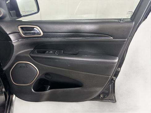 Used 2015 Jeep Grand Cherokee Summit RWD image 31