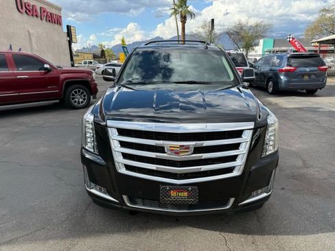 Used 2016 Cadillac Escalade ESV Premium image 3