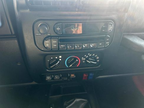 Used 2006 Jeep Wrangler Rubicon AWD/4WD image 16