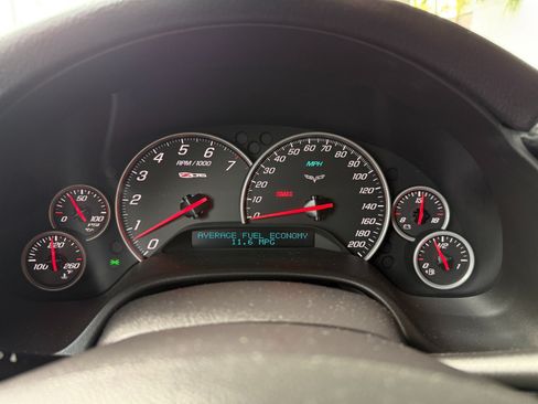 Used 2007 Chevrolet Corvette Z06 w/ Preferred Equipment Group RWD image 20