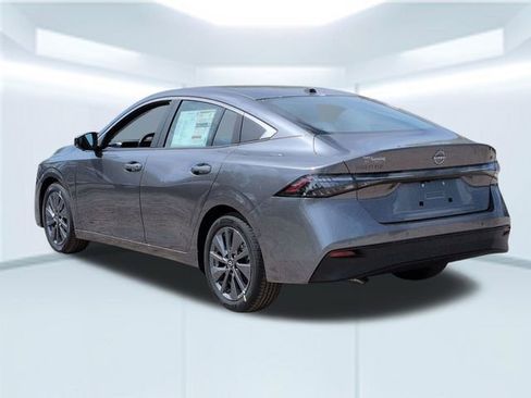 New 2026 Nissan Sentra SL w/ Floor Mat Package FWD image 4
