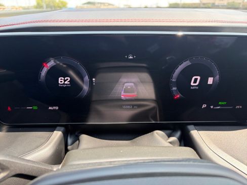 Used 2024 Dodge Charger Daytona Scat Pack w/ Plus Group AWD/4WD image 14