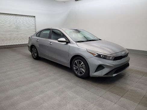 Used 2023 Kia Forte LXS FWD image 11