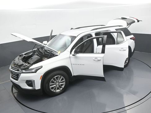 Used 2023 Chevrolet Traverse LT image 67
