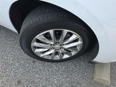 Used 2020 Buick Enclave Premium w/ Sun and Sites Package image 9