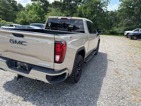 Used 2023 GMC Sierra 1500 Elevation w/ Elevation Premium Package AWD/4WD image 3