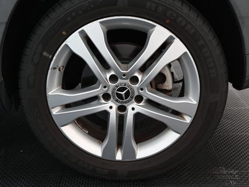 Used 2019 Mercedes-Benz GLA 250 4MATIC image 45