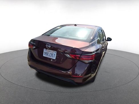 Used 2025 Nissan Sentra SV image 7