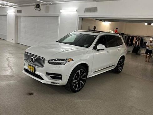 Certified 2024 Volvo XC90 B6 Ultimate w/ Protection Package Premier image 3