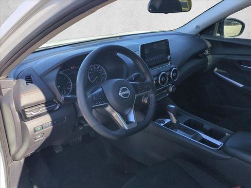 Used 2024 Nissan Sentra SR image 9