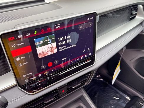 New 2026 Volkswagen Tiguan SE R-Line image 20