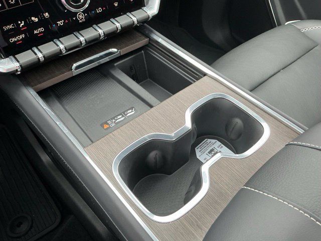 Used 2025 GMC Acadia Denali w/ Super Cruise Package FWD image 41