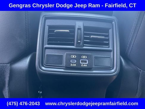 Used 2025 Subaru Forester Premium AWD/4WD image 42