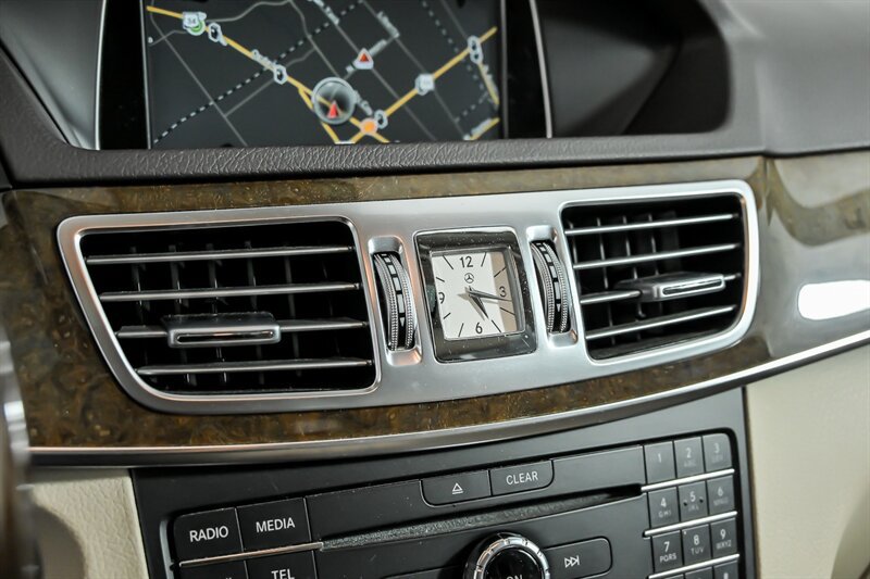 Used 2016 Mercedes-Benz E 350 4MATIC Wagon w/ Premium Package image 33