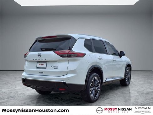 New 2026 Nissan Rogue Platinum image 7