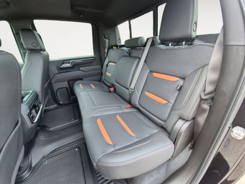 Used 2025 GMC Sierra 2500 AT4 w/ AT4 Premium Plus Package AWD/4WD image 24