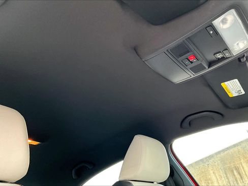 Used 2016 Volkswagen Jetta Sport w/ Lighting Package image 13