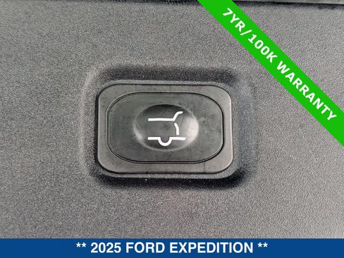 Certified 2025 Ford Expedition Active AWD/4WD image 16