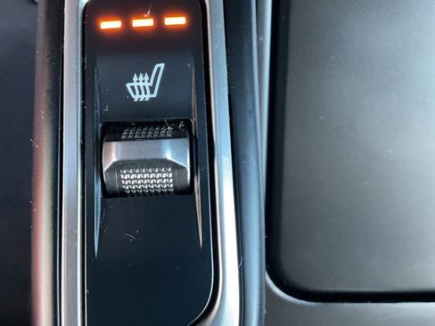 Used 2023 Kia Sorento EX image 19