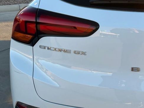 Used 2024 Buick Encore GX Preferred image 11