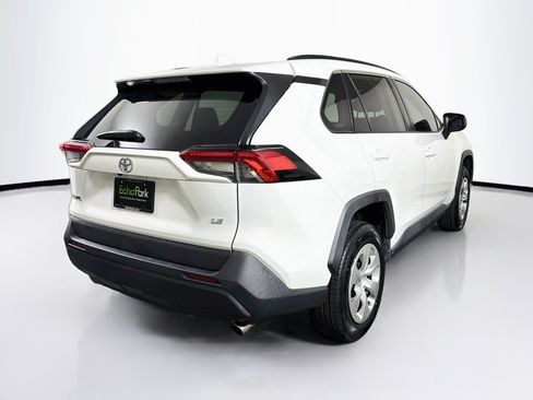 Used 2019 Toyota RAV4 LE w/ Carpet Mat Package FWD image 9