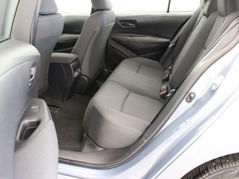 Used 2025 Toyota Corolla LE FWD image 25