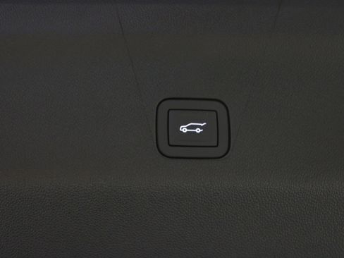 New 2025 Chevrolet Tahoe Premier image 16