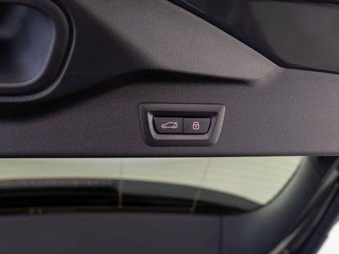 New 2026 BMW X5 xDrive50e w/ Executive Package image 34