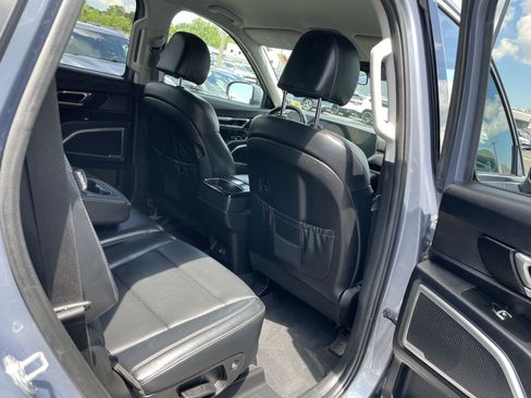 Used 2023 Kia Telluride LX AWD/4WD image 20