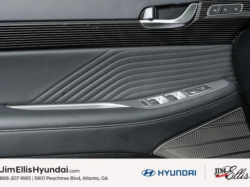 Used 2024 Hyundai Palisade Calligraphy image 10