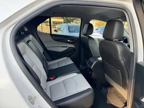 Used 2019 Chevrolet Equinox Premier FWD image 24