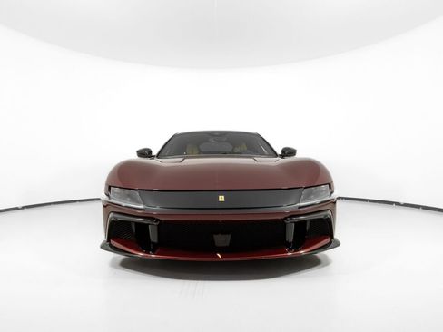 Certified 2025 Ferrari 12Cilindri RWD image 13
