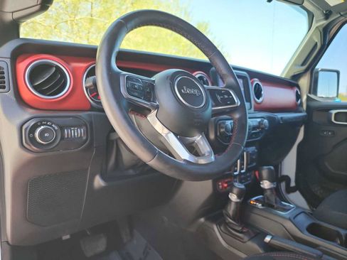 Used 2021 Jeep Wrangler Rubicon AWD/4WD image 10