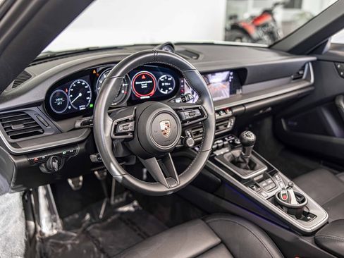 Used 2022 Porsche 911 Carrera 4S image 19