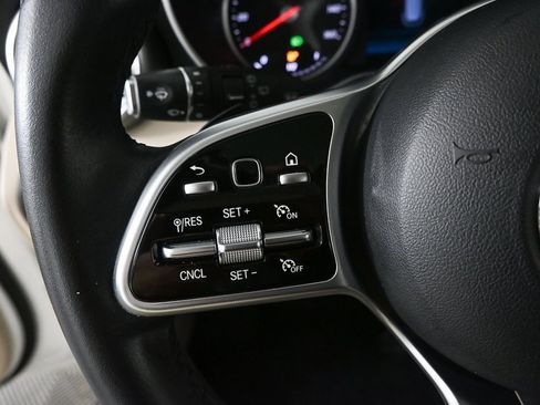 Certified 2022 Mercedes-Benz GLC 300 image 10