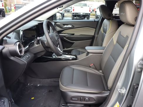 New 2026 Chevrolet Trax ACTIV FWD image 5