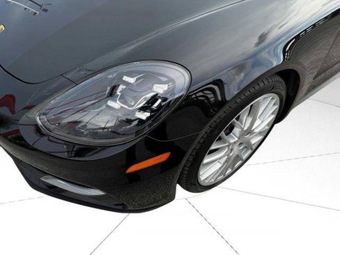 Used 2017 Porsche Panamera 4 AWD/4WD image 11