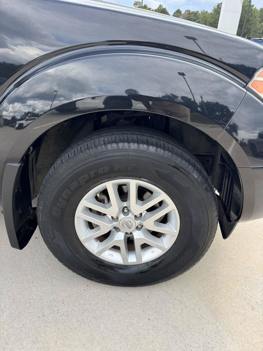 Used 2019 Nissan Frontier SV w/ Value Truck Package RWD image 22