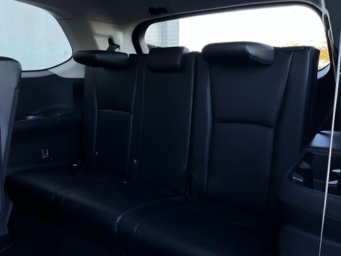 Used 2025 Toyota Grand Highlander FWD image 13