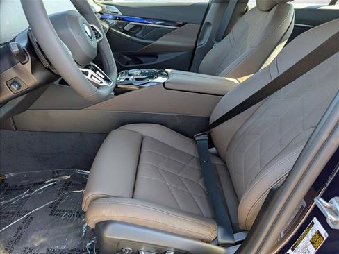 New 2026 BMW i5 eDrive40 w/ M Sport Package RWD image 4