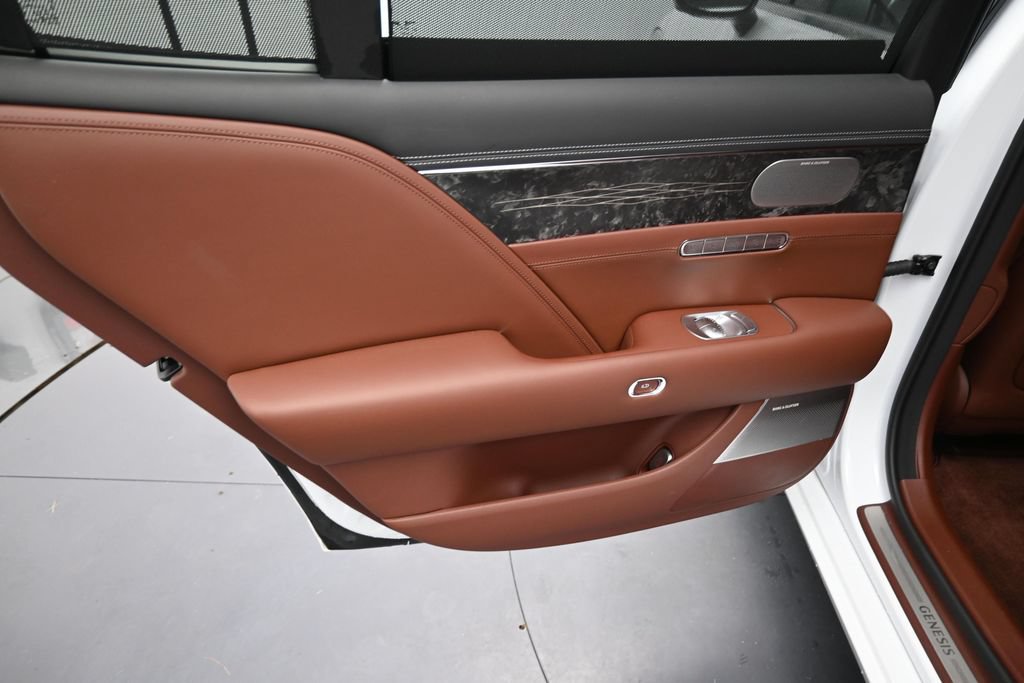 Used 2024 Genesis G90 3.5T AWD/4WD image 25