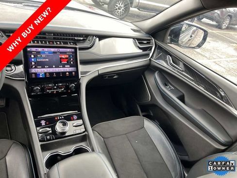 Used 2024 Jeep Grand Cherokee Trailhawk image 15