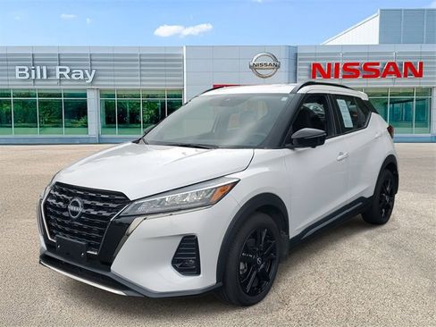 Certified 2024 Nissan Kicks SR image 2