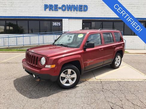 Used 2014 Jeep Patriot Latitude AWD/4WD image 1