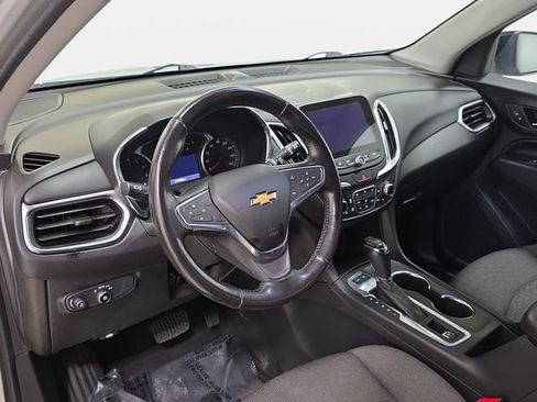 Used 2019 Chevrolet Equinox LT AWD/4WD image 16