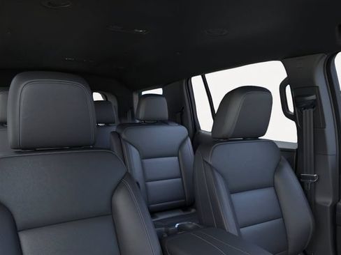 New 2026 Chevrolet Traverse LT w/ LPO, Floor Liner Package AWD/4WD image 24